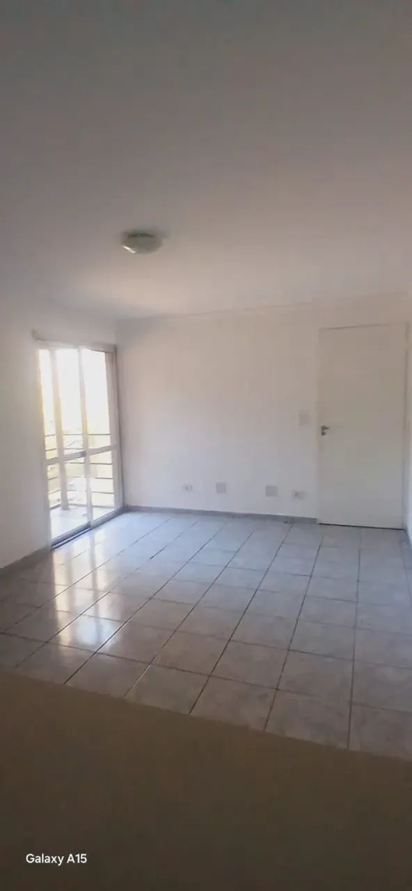 Apartamento com 2 quartos em Parque Rebouças