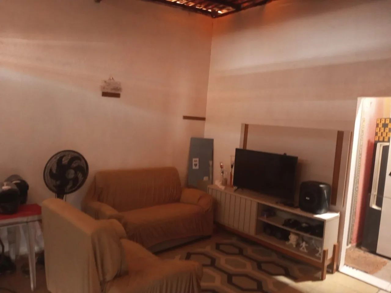 Vendo casa com urgência! - Foto 2