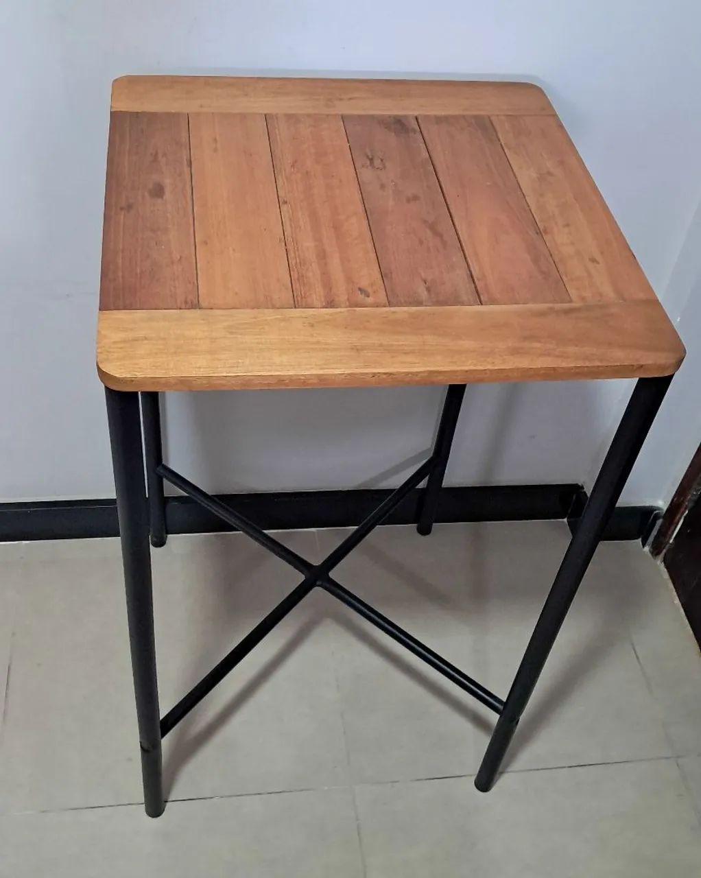 MESA ALTA 60 CM X 60 CM Madeira - Foto 2