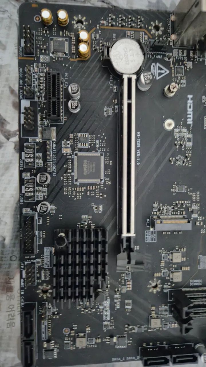 Placa mãe AM5 A620M-E MSI PRO - Foto 3