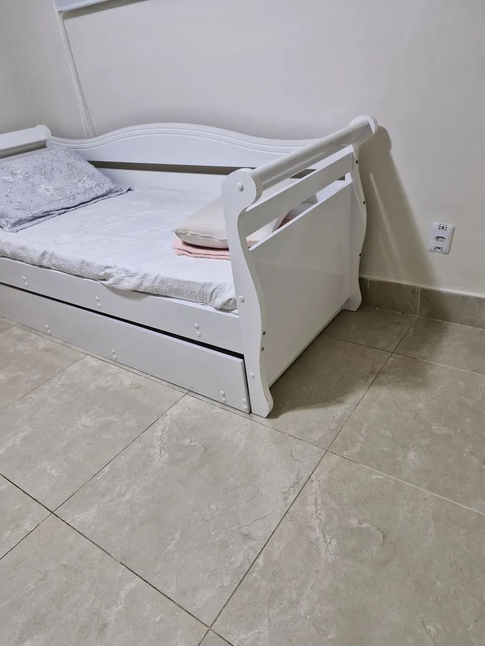 Cama solteiro + cama auxiliar (colchões inclusos) - Foto 3