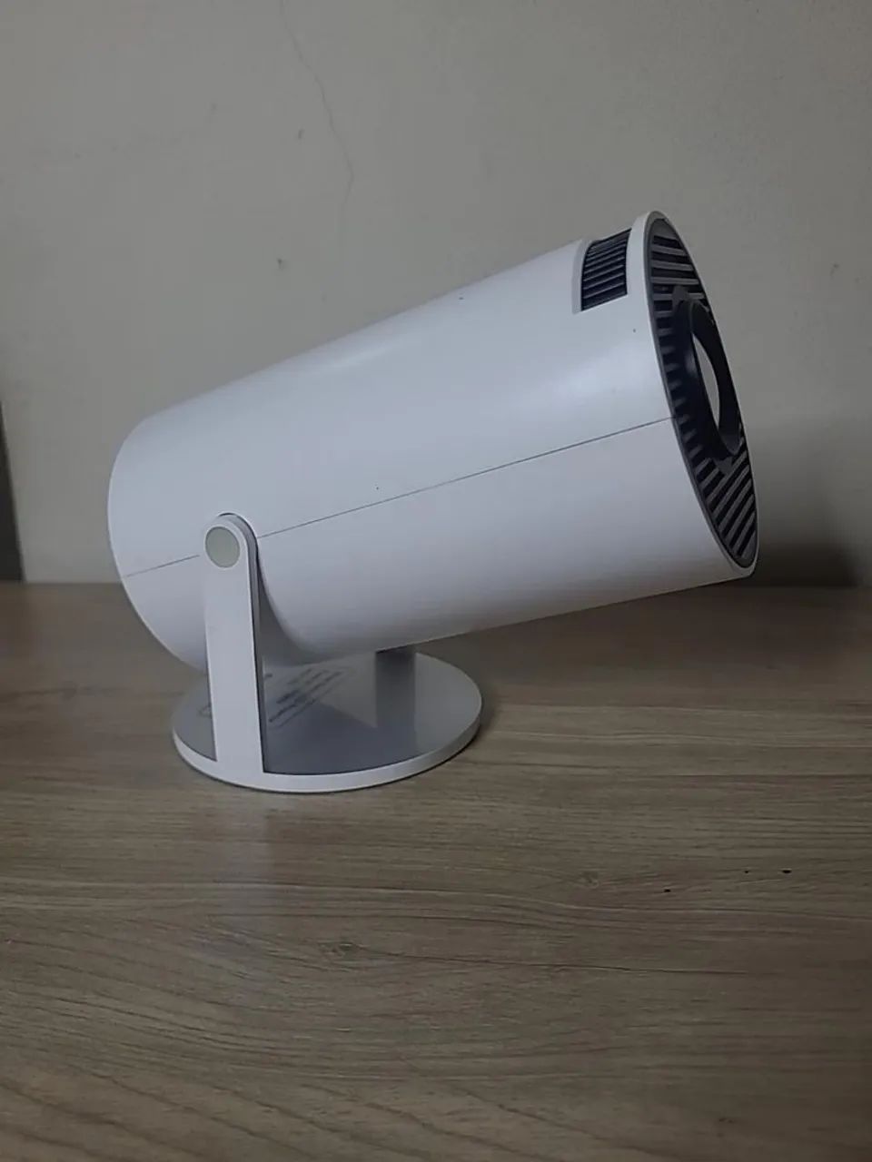 Mini Projetor Magic Cube 720p Android Wi-Fi Bluetooth - Foto 3