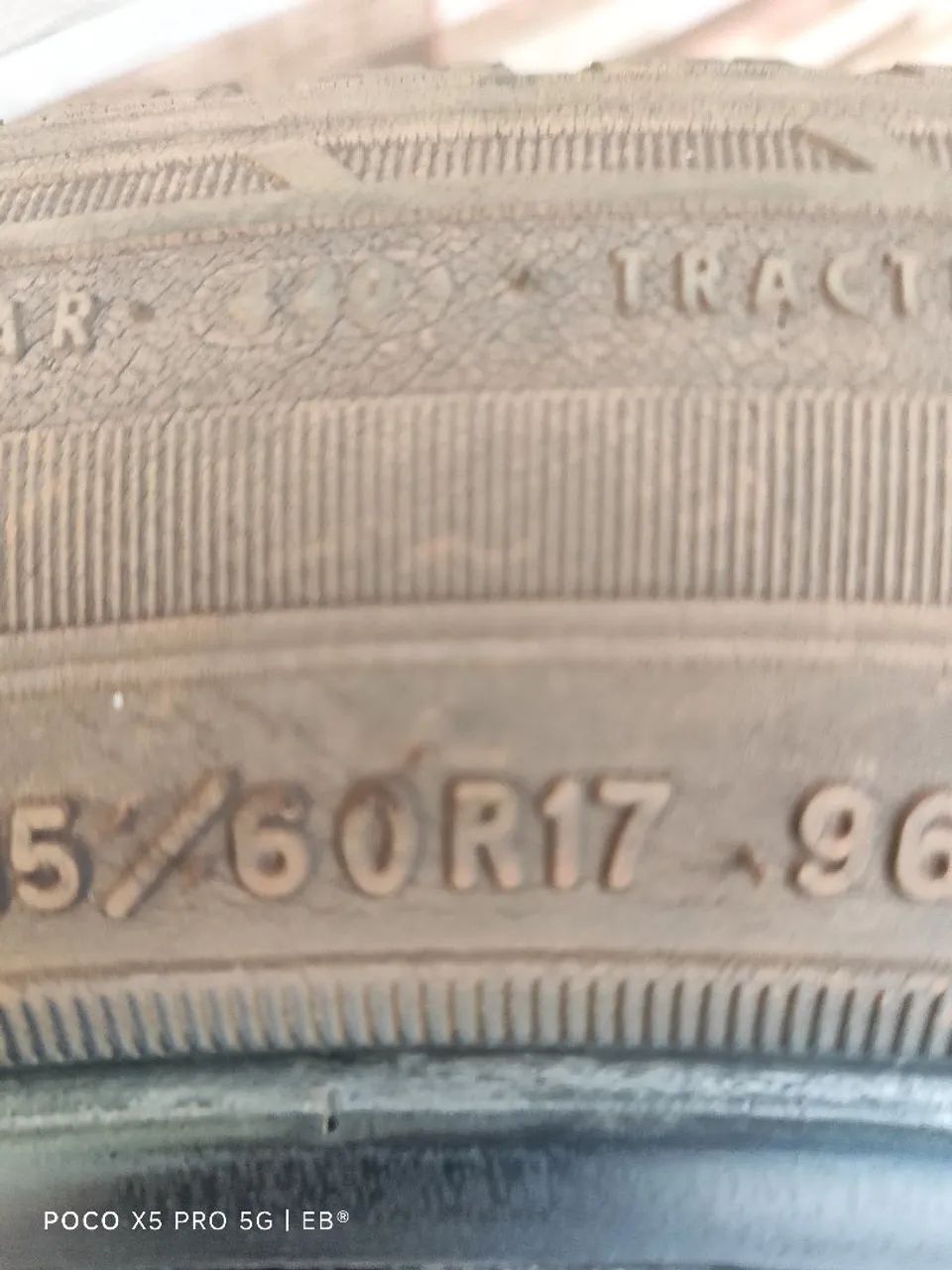 4 pneus GOODYER usados 215/60/17 96H