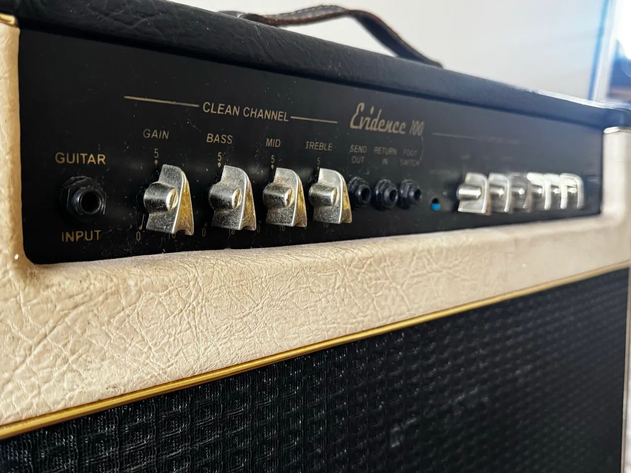 Amplificador de guitarra Borne Evidence 100w - Foto 3