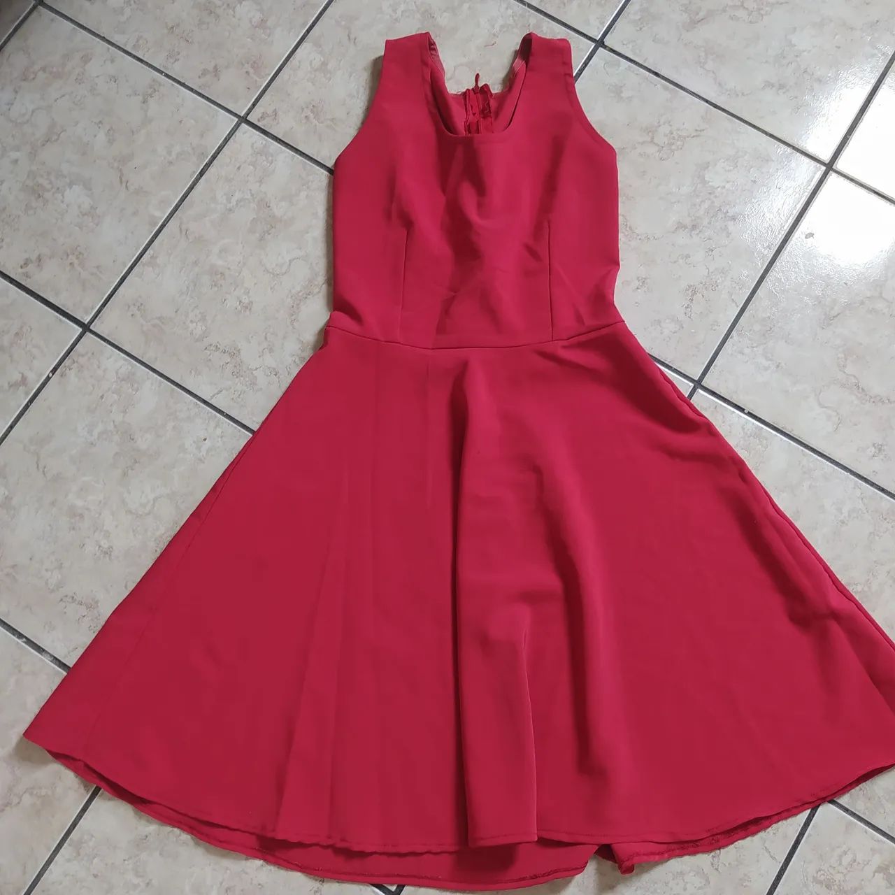 vestidos novo e semi novo 5 unidades  - Foto 4