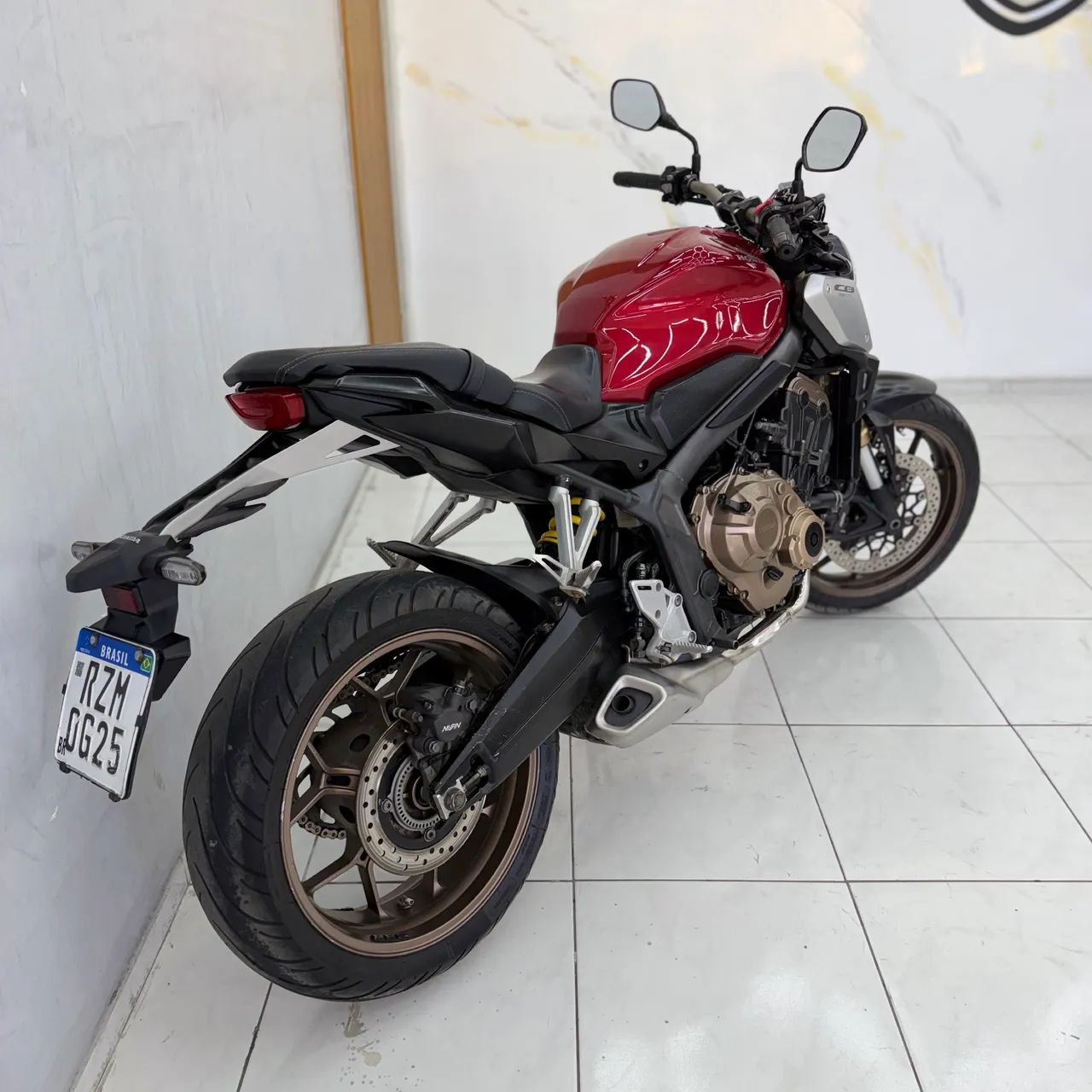 Suzuki GSX8S 2025 - Foto 2