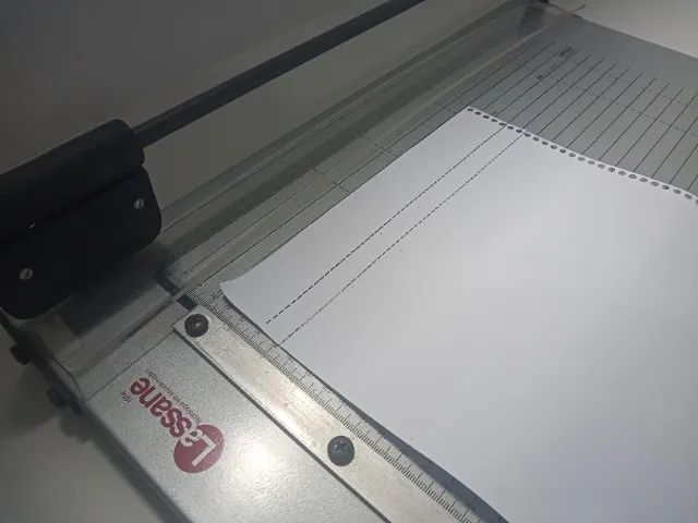 Serrilhadeira De Papel Em Aço 380mm Para 3 Folhas Lassane - Foto 3