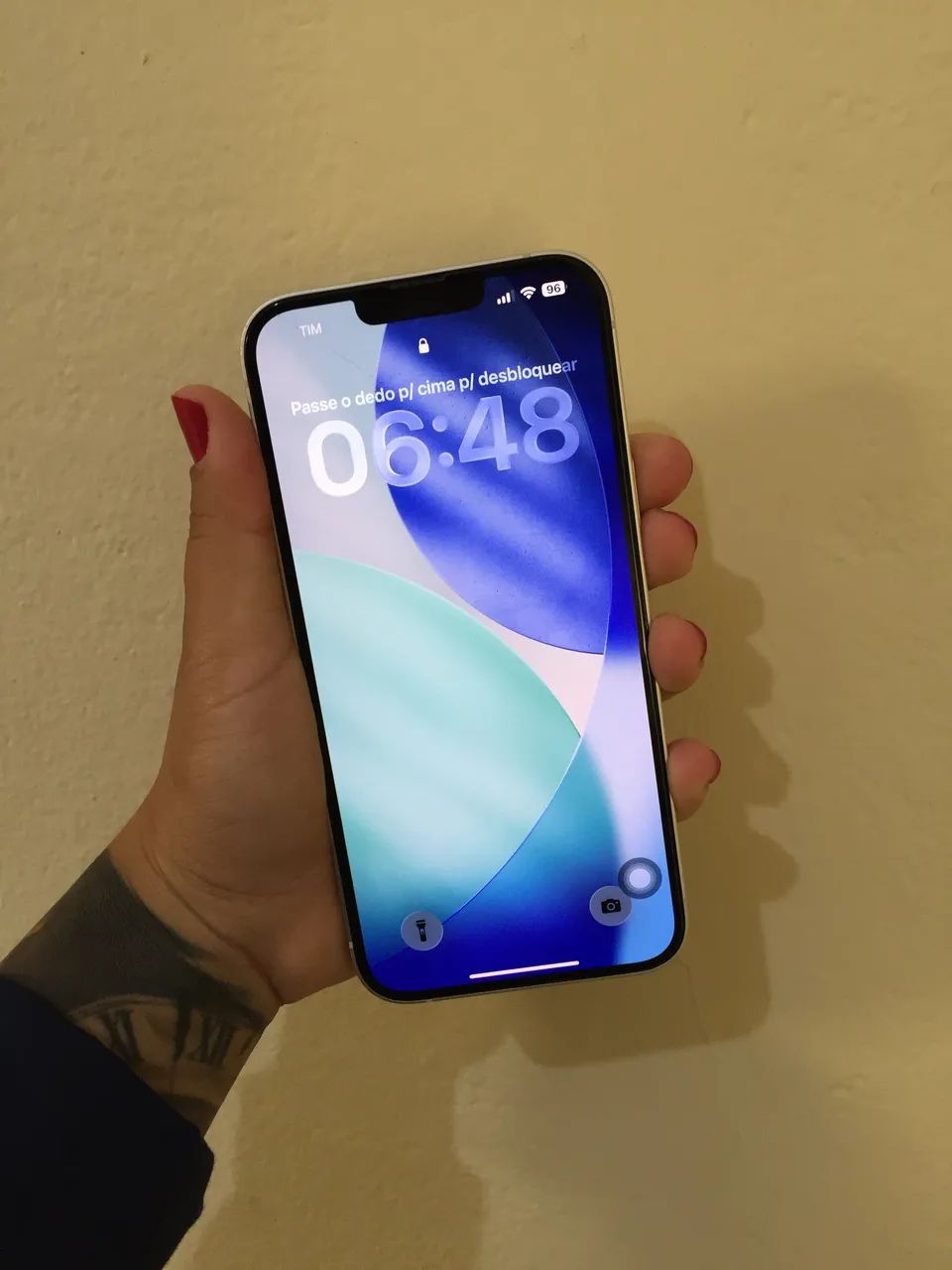 Vende-se iPhone 14 Plus Branco - Seminovo - Foto 2