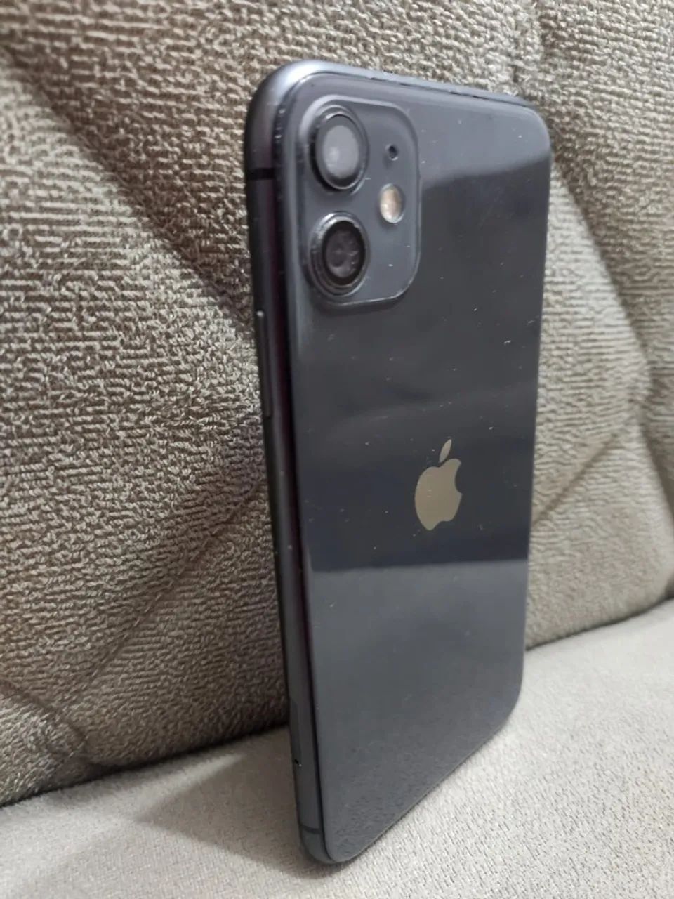 Iphone 11 funcionando e em bom estado