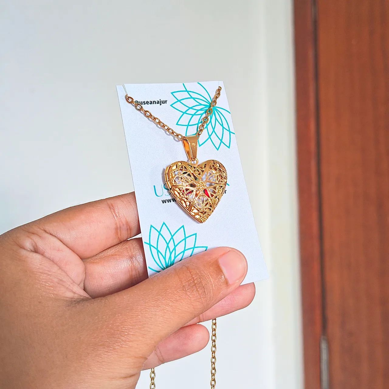 Colar Relicario com foto personalizado