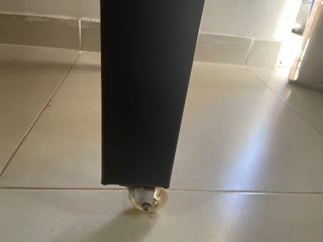 Mesa de Madeira Moderna - Foto 5