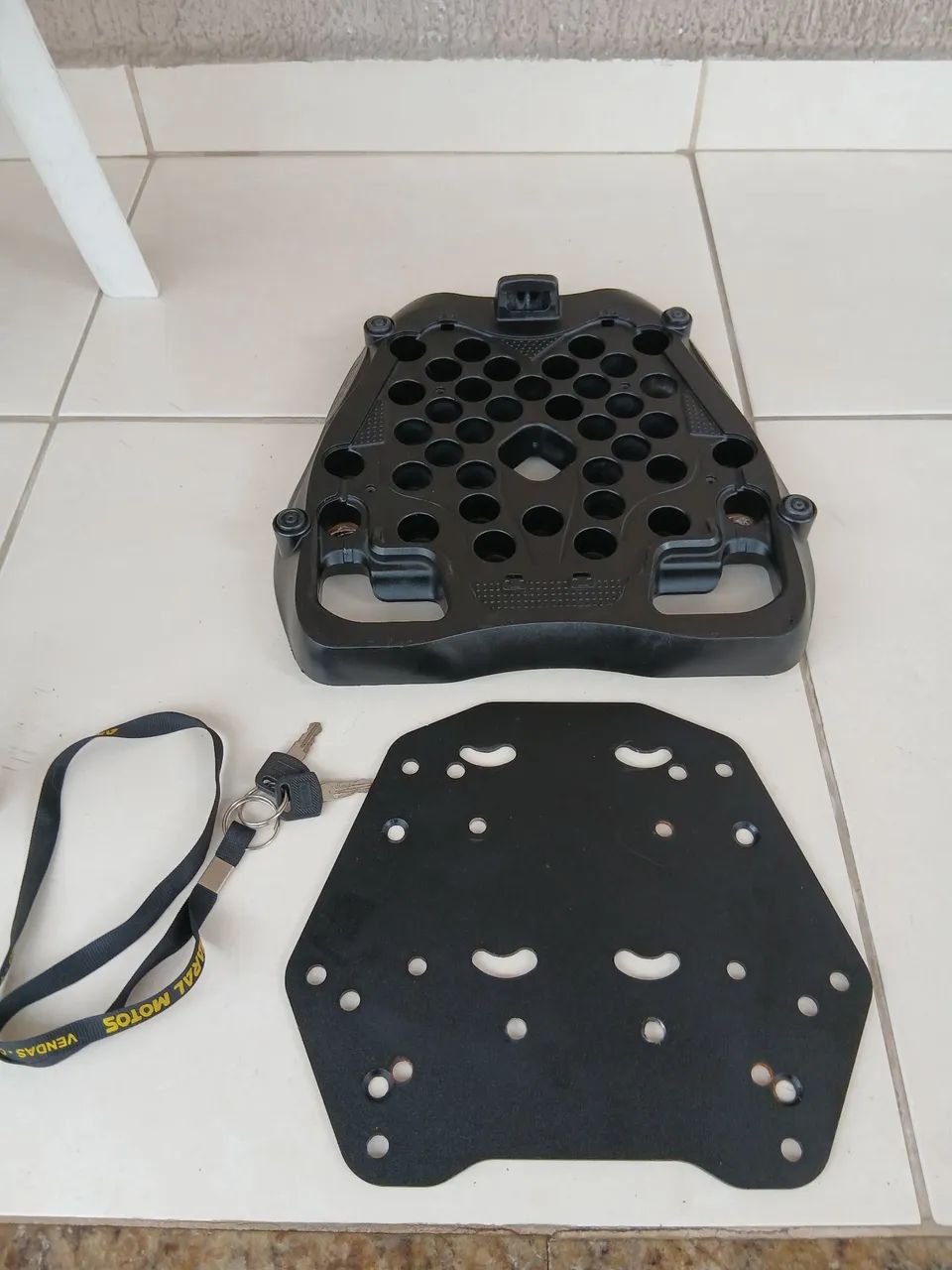 Baú traseiro Scam  - Foto 2