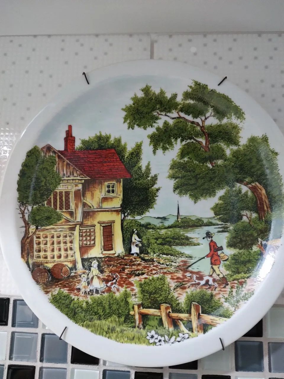 Prato de porcelana antigo