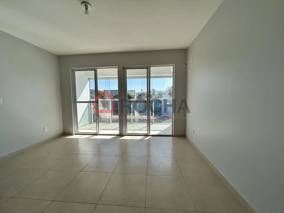 Quadra 6 - Apartamento novo, com suíte e varanda, elevador e garagem - Foto 2
