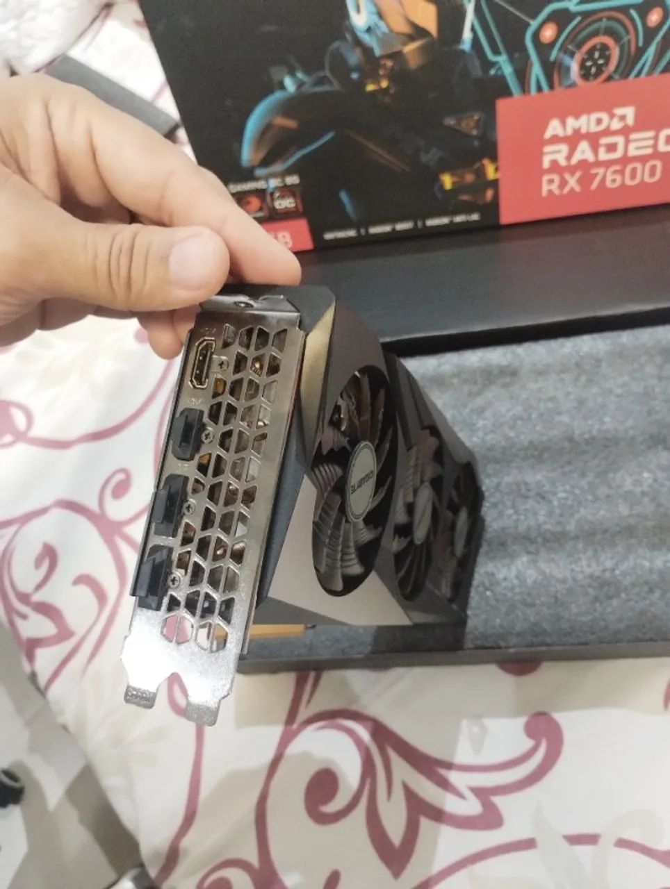 RX 7600 8gb OC Gigabyte - Foto 2