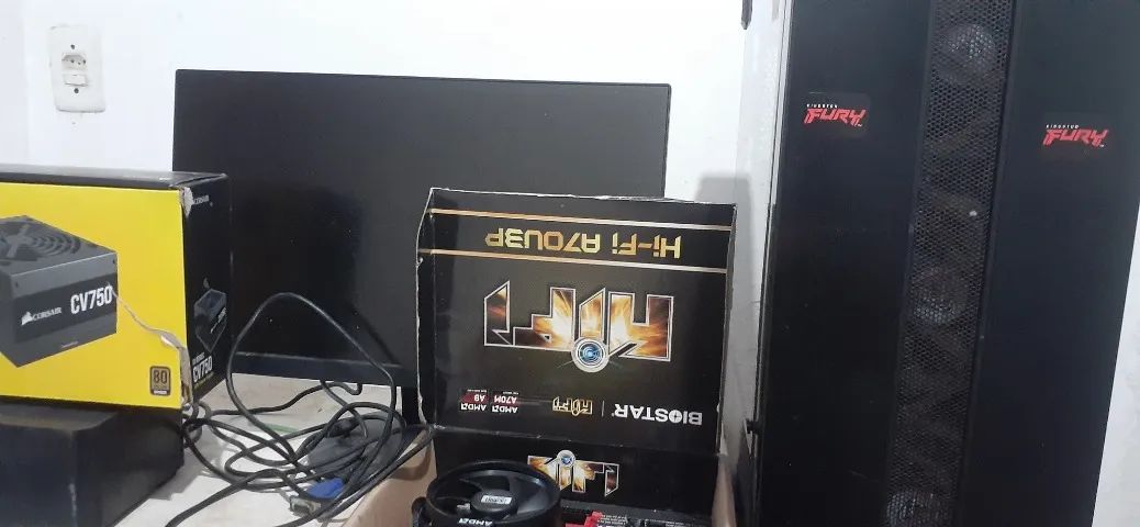 Vendo computador com mesa - Foto 2