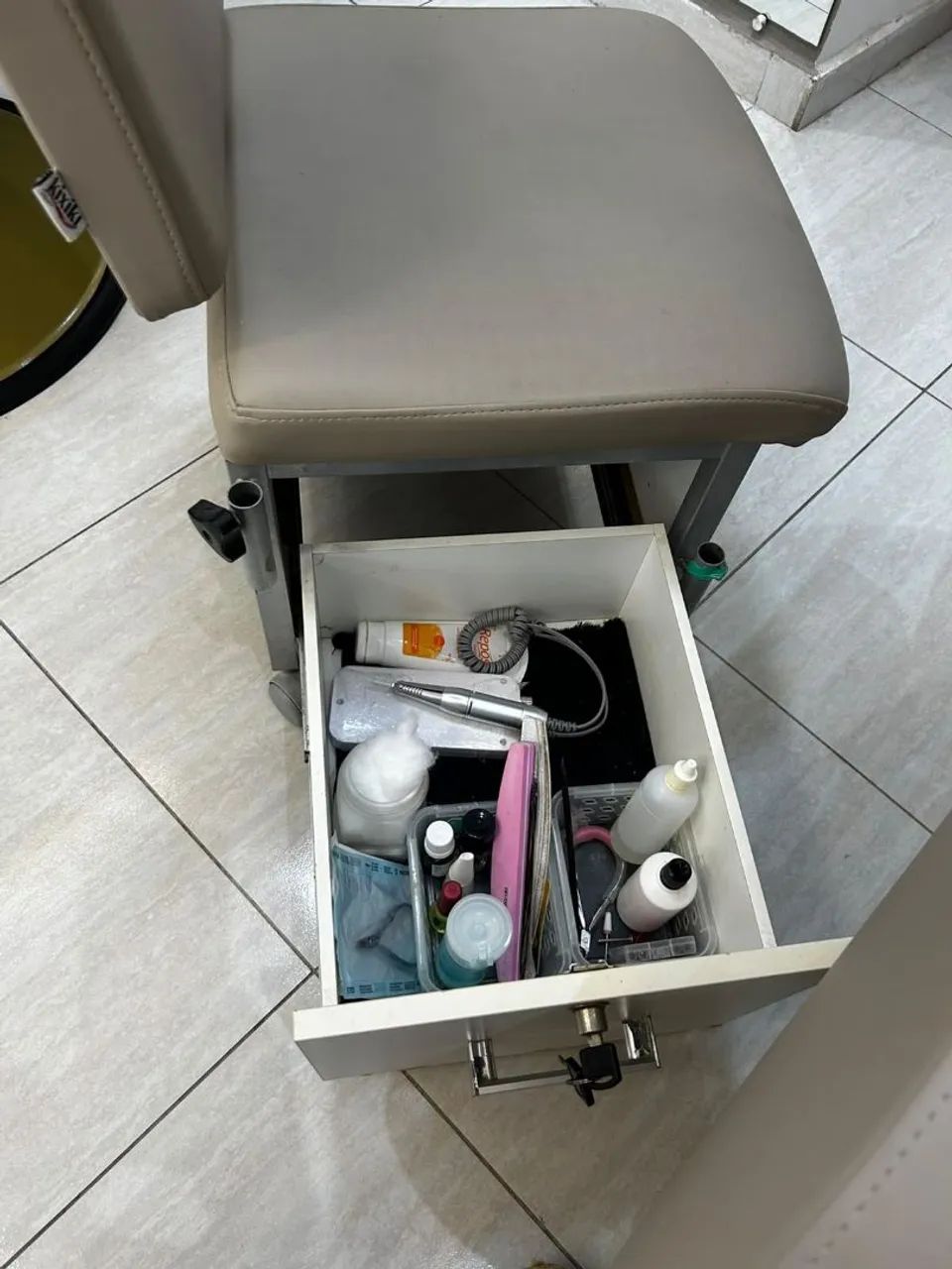 Cadeira de manicure  - Foto 2