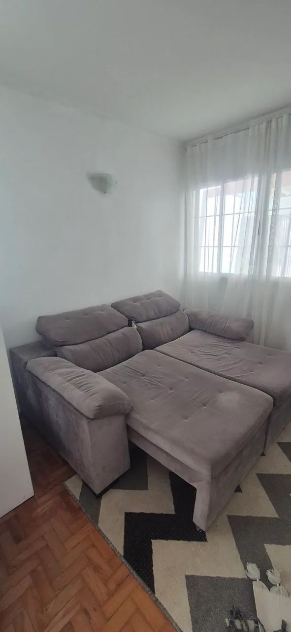 Sofá retrátil, com mantas e almofadas64962680318978120