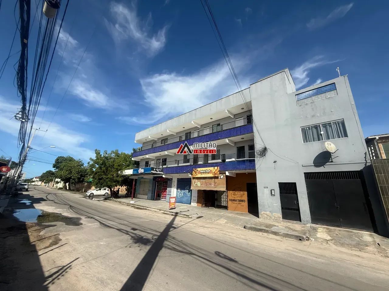 Prédio para venda com 10 apartamentos e 4 lojas na Maraponga - Foto 2