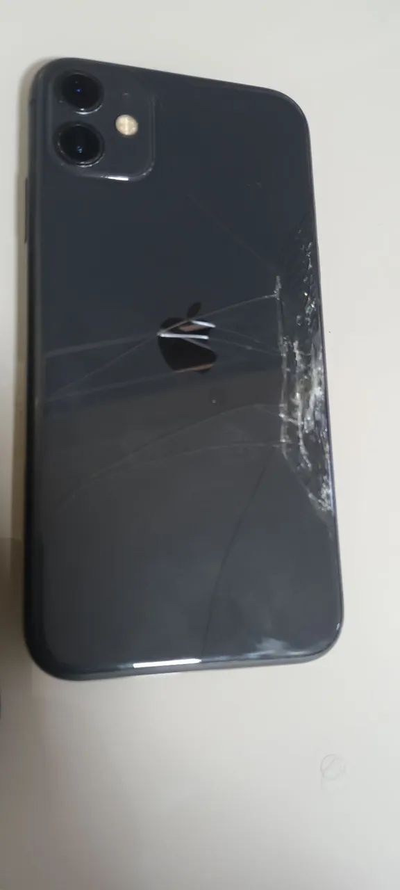 Iphone 11 - Foto 3