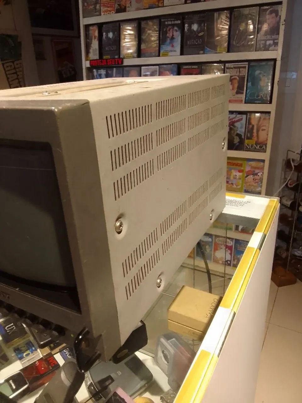 Monitor Sony Trinitron  PVM 8041Q * COM DEFEITO!  - Foto 3