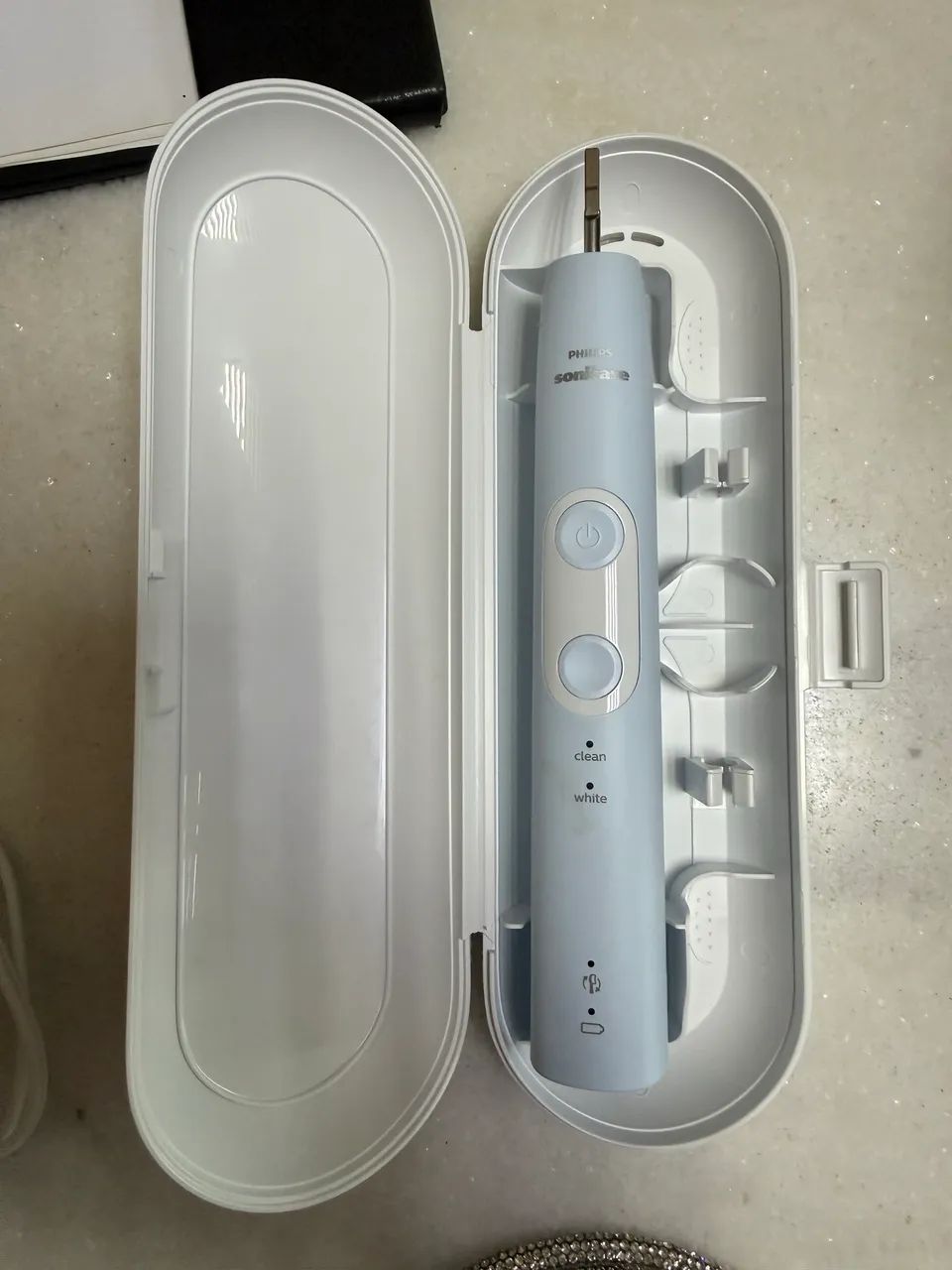Escova de dente elétrica 