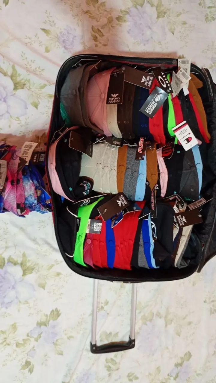 BONÉS NOVOS - DIVERSOS MODELOS E CORES! - Foto 4