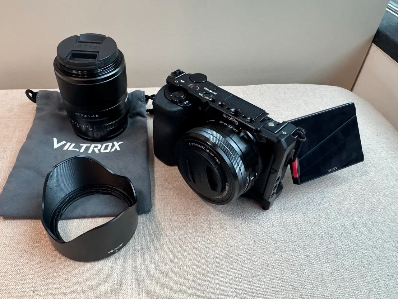 SONY ZV E10 - Foto 2