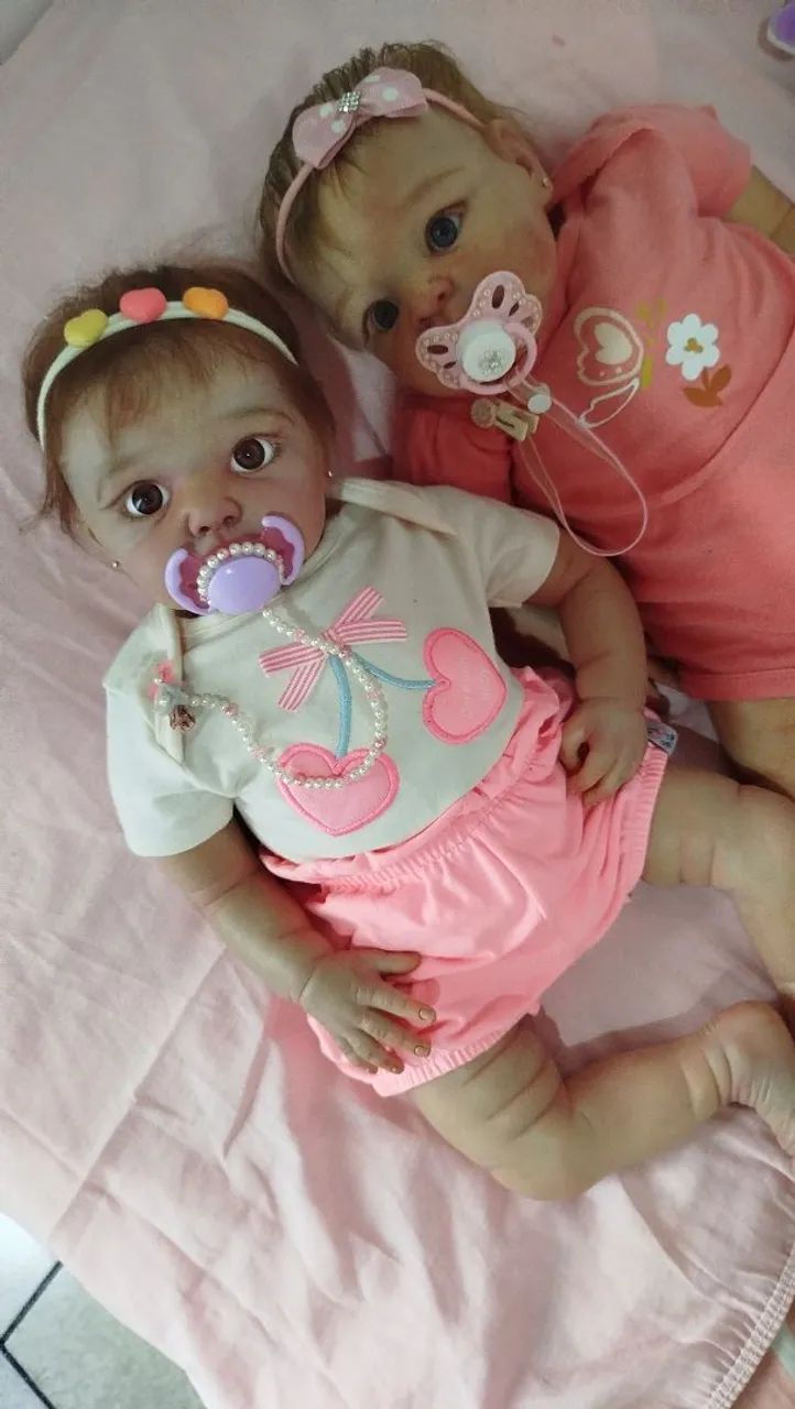 Bebê reborn Lola original com certificado  - Foto 4