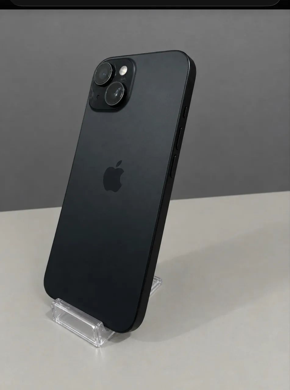 iPhone15 ブラック IPhone 15 Black - 128GB - Celulares e Smartphones - Parque da