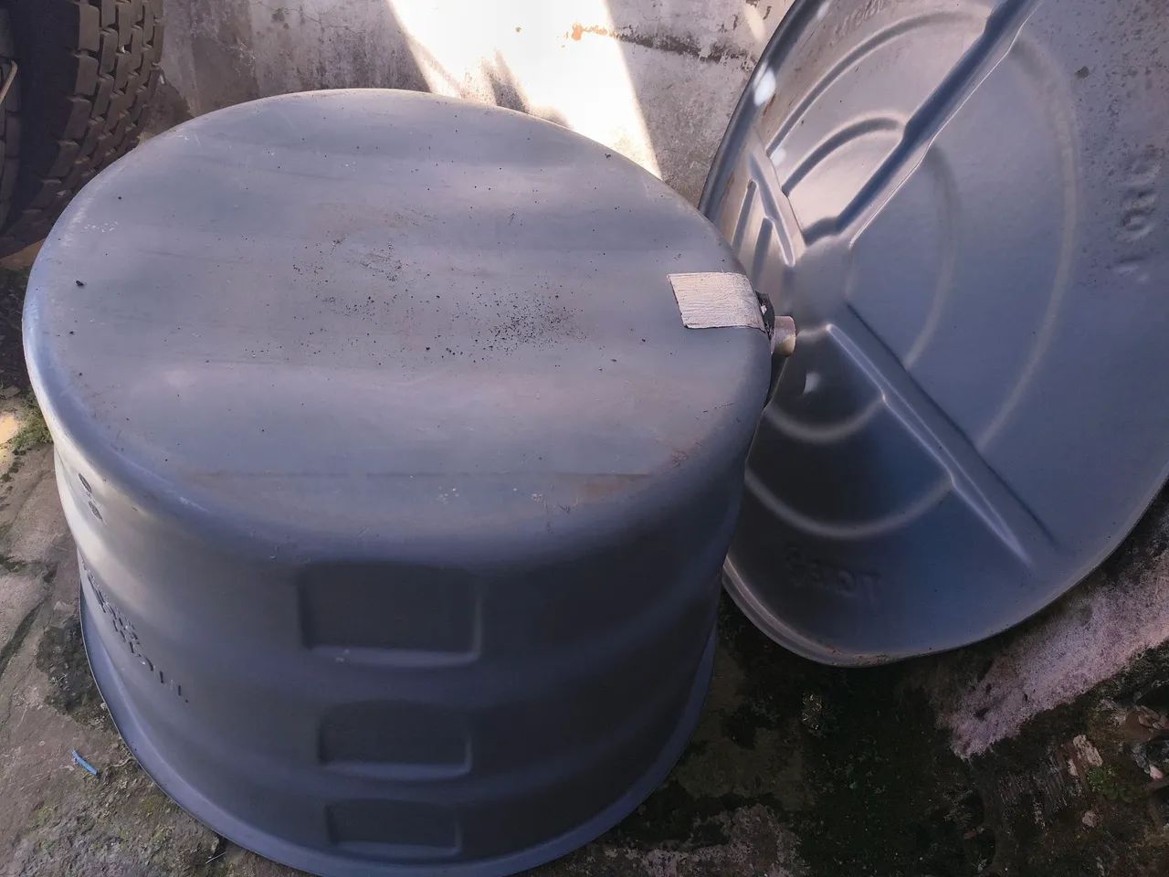 Caixa D'água 310L Com Tampa - Ótimo Estado  - Foto 5