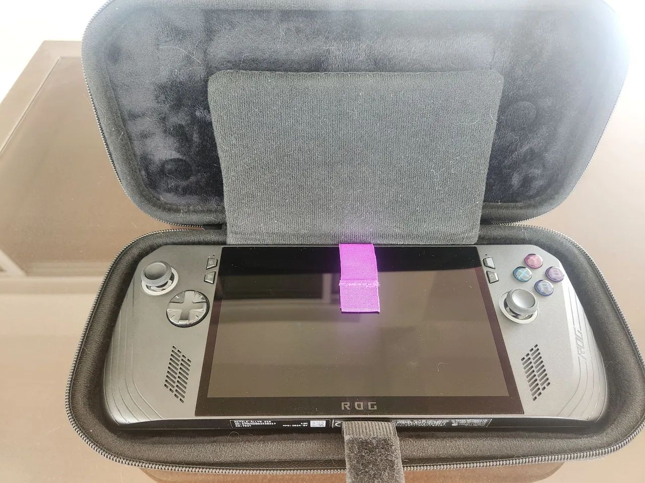 ROG Ally X 1TB - Impecável + Case + Caixa e Acessórios - Foto 4