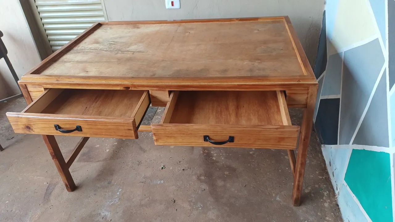 Mesa / Bancada de Madeira Versátil com 2 Gavetas e Borda Antiqueda