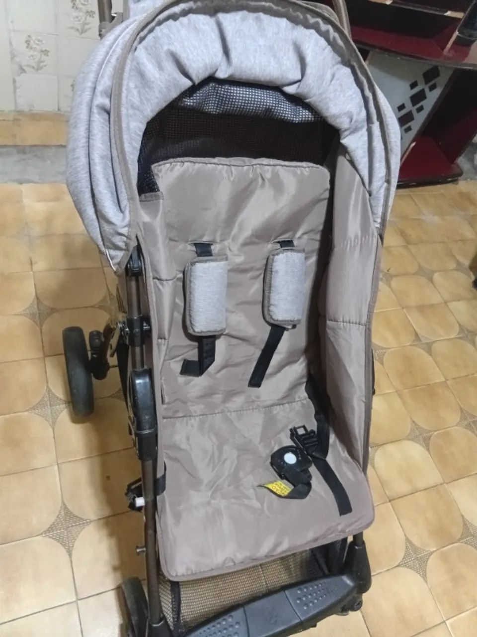 Carinho de bb pra menina 