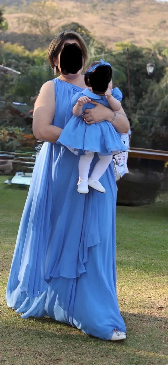 Vestido madrinha de casamento cor azul serenity
