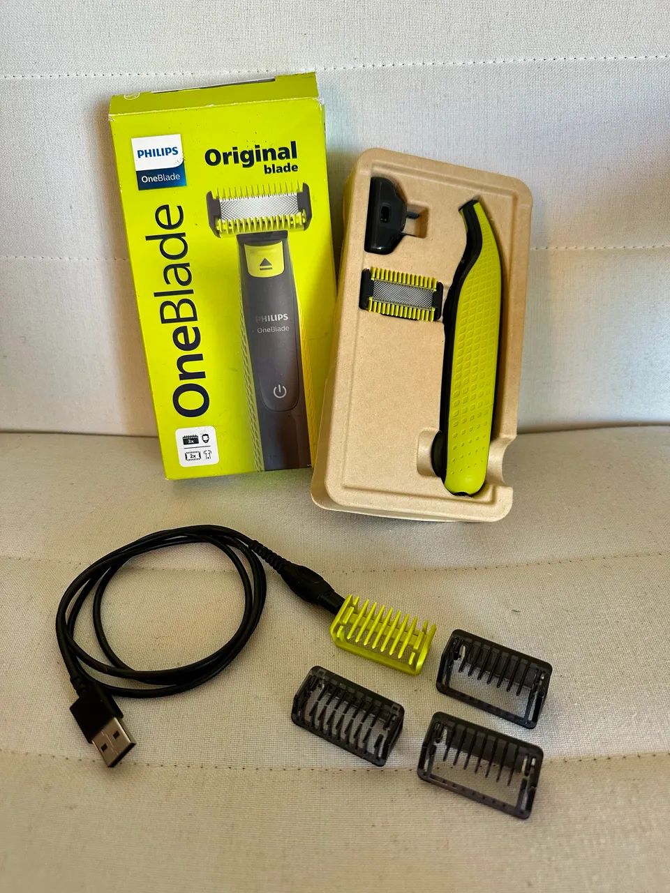 Philips OneBlade Barbeador e Aparador Elétrico para Rosto e Corpo - Foto 3