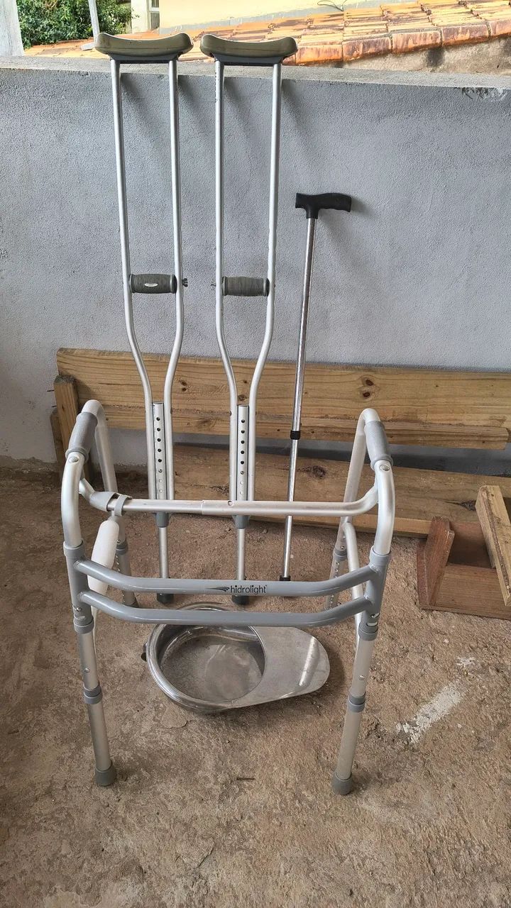 Andador e muletas - Foto 2