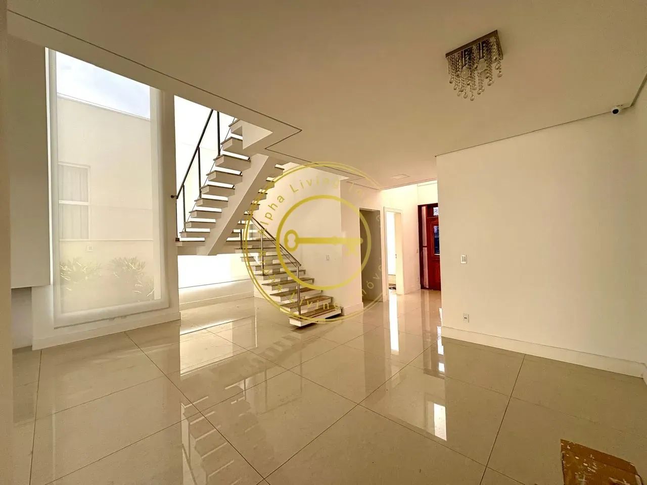 Oportunidade de casa moderna com 4 suites - Foto 3