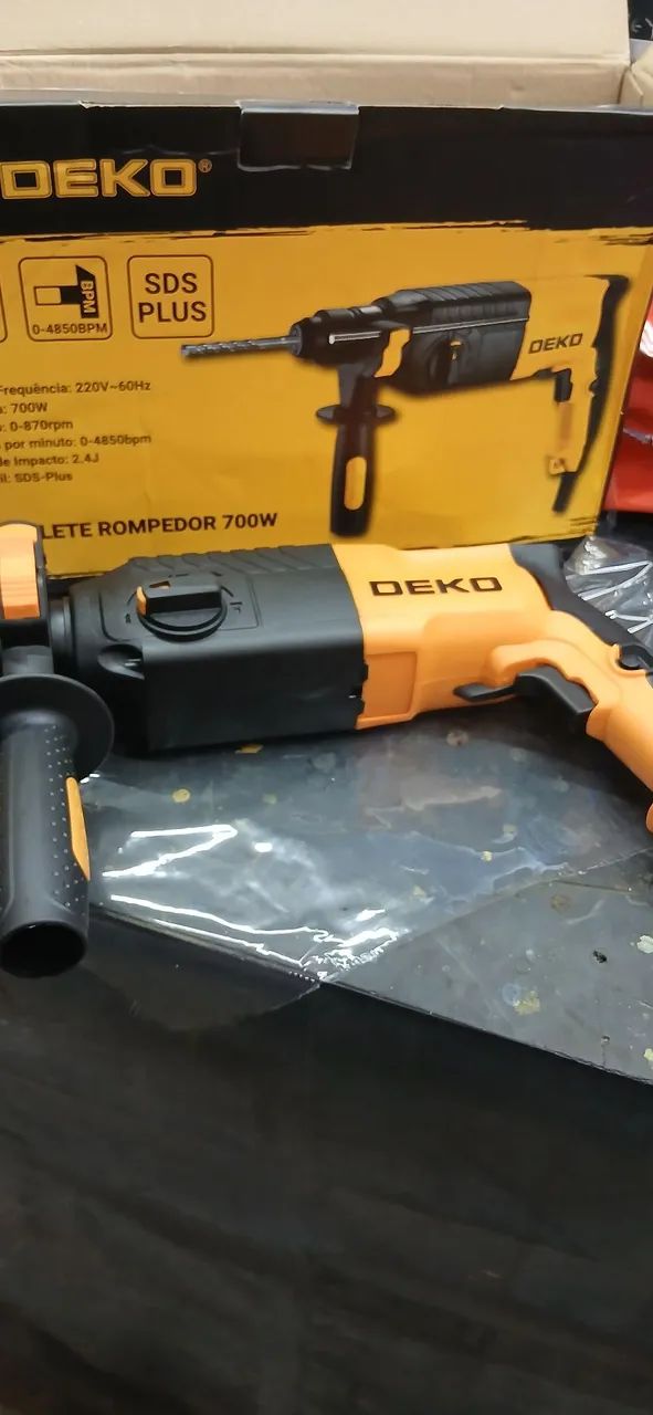 Furadeira Martelete 220v Novo na caixa 