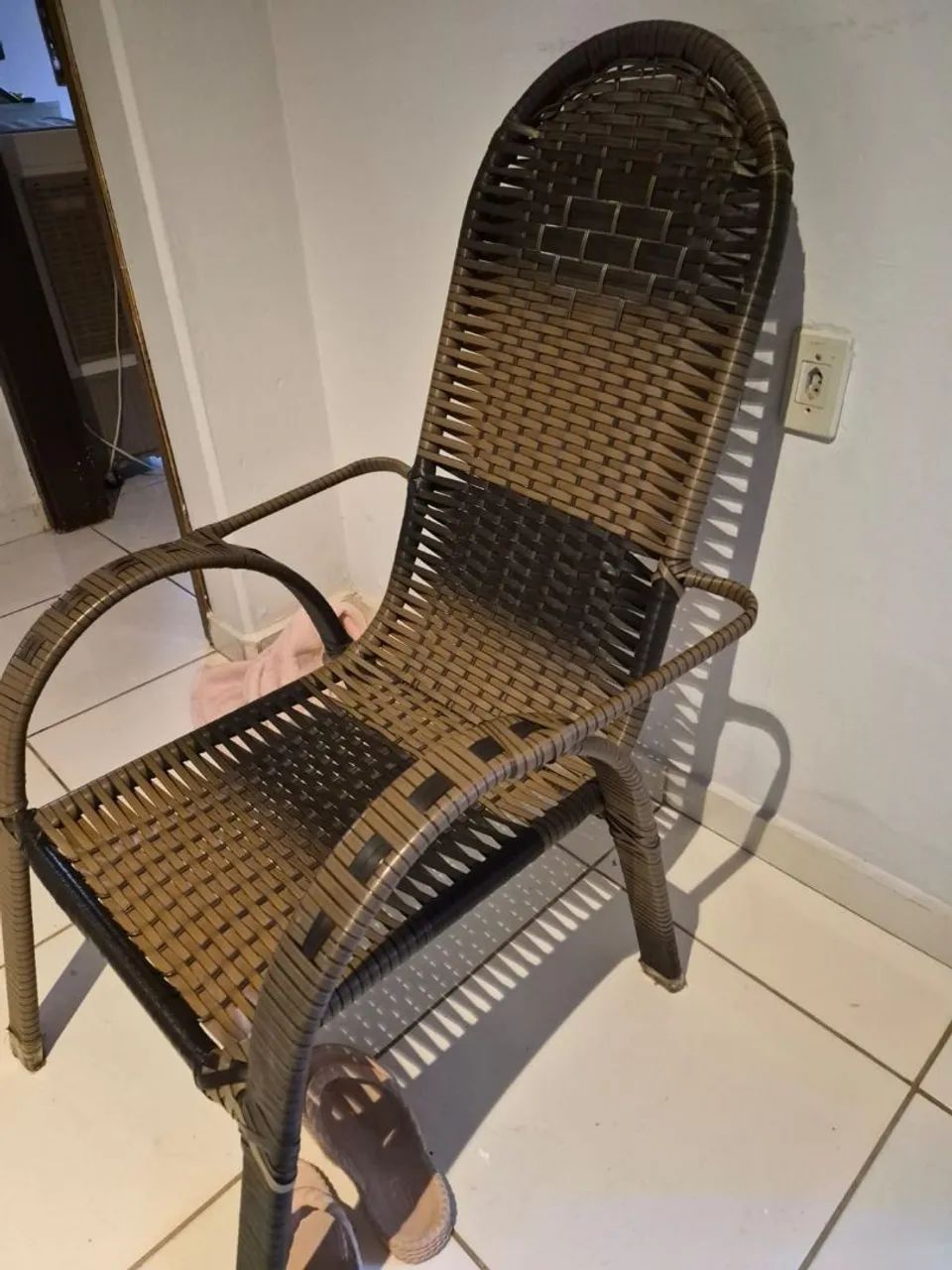 Vende jogo de cadeira de ráfia  - Foto 2
