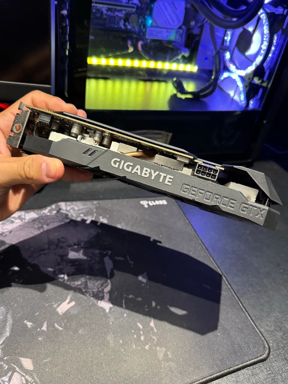 Placa de vídeo GTX 1660 6gb Gigabyte 