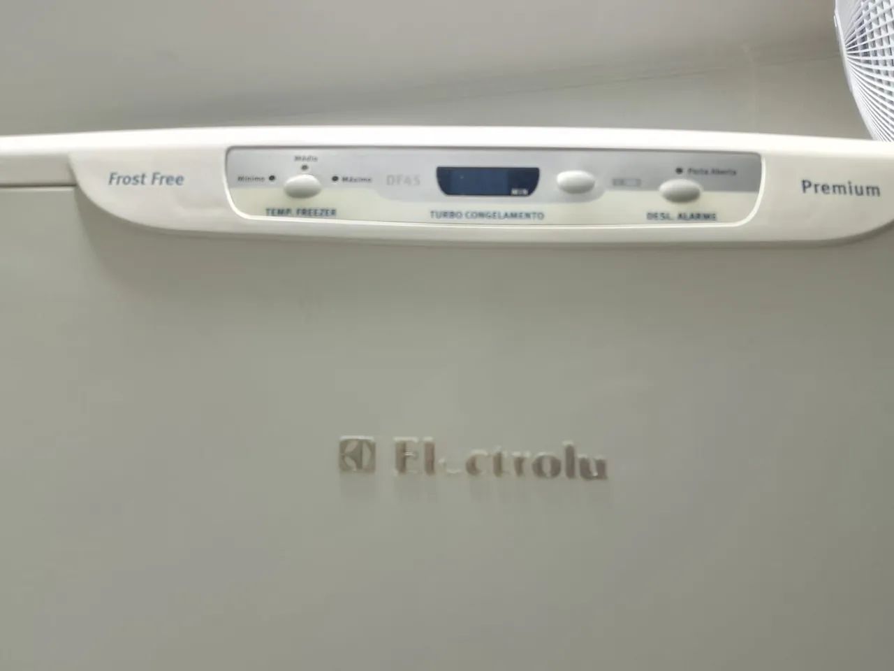GELADEIRA ELETROLUX COM DEFEITO - Foto 4