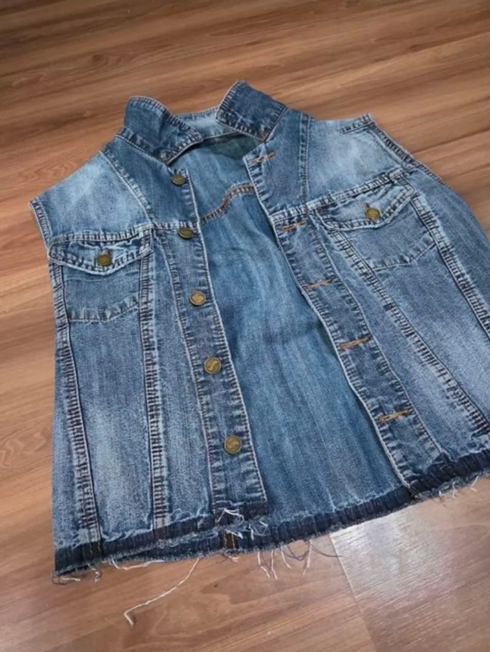 Colete jeans tamanho M - Foto 3