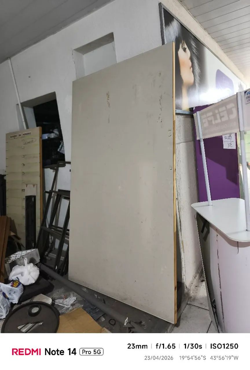 Porta de divisória com fechadura e acabamento de alumínio  - Foto 5