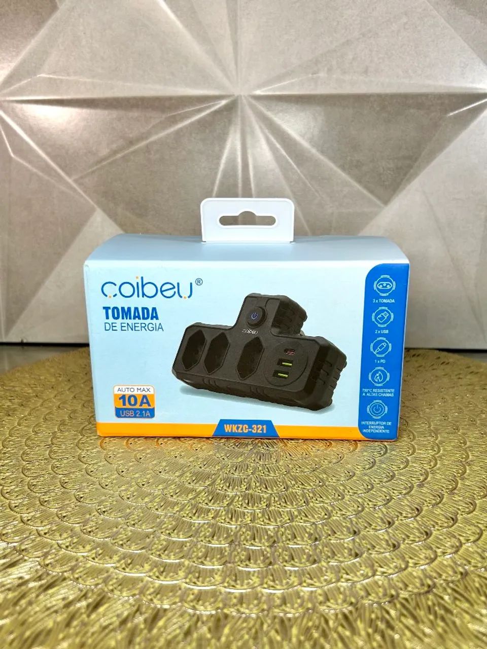 Extensão Coibiu Bivolt 3 Tomadas com USB