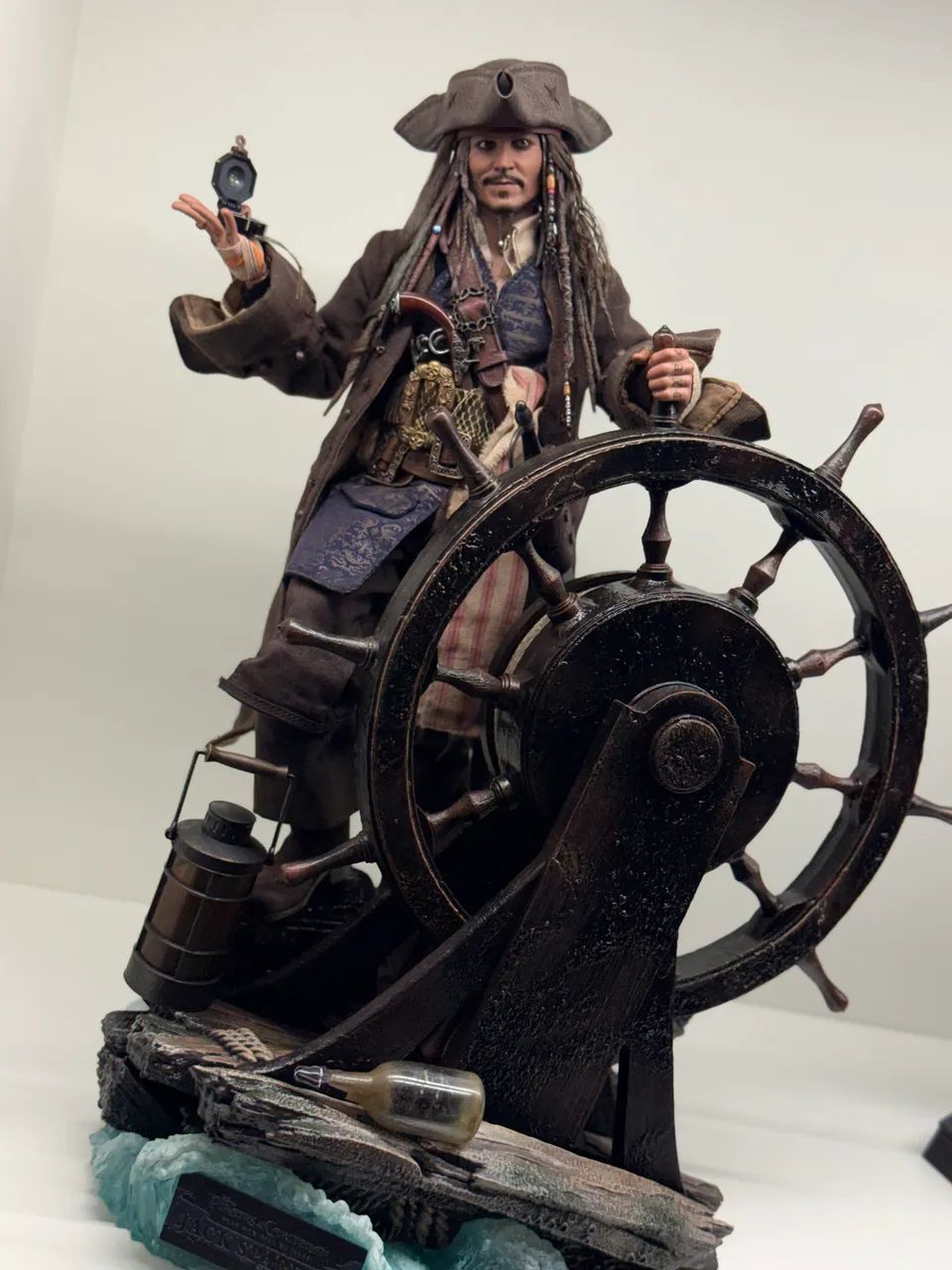Jack Sparrow Hot toys Deluxe Special Edition - Hobbies e coleções