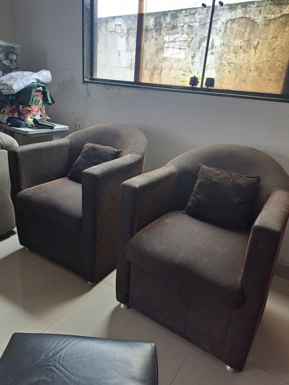 Duas poltronas bem conservadas - Foto 2