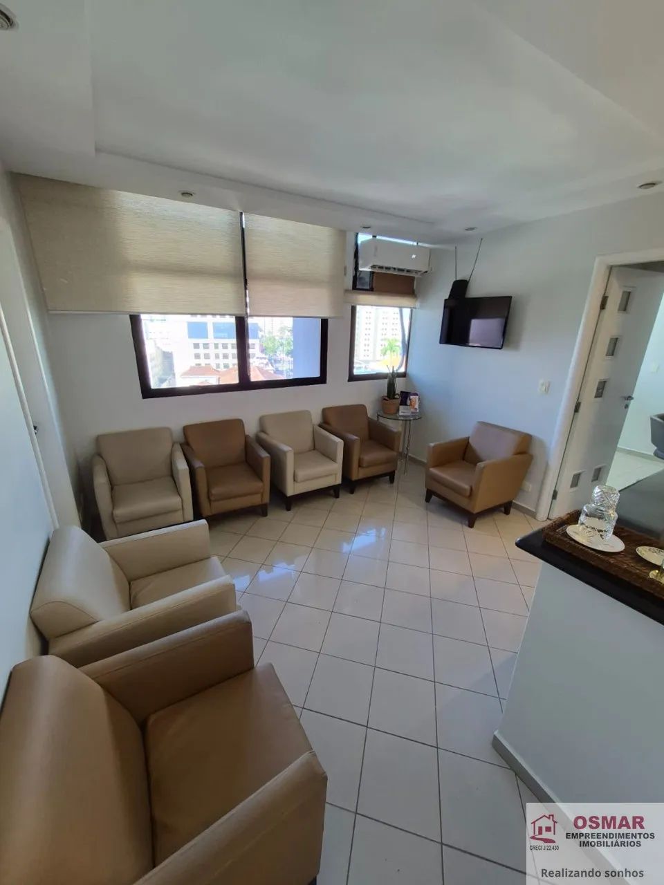 Sala comercial na Ana Costa, Santos-SP: 4 salas, 2 banheiros, 2 vagas, 92,65 m². Venha con - Foto 2
