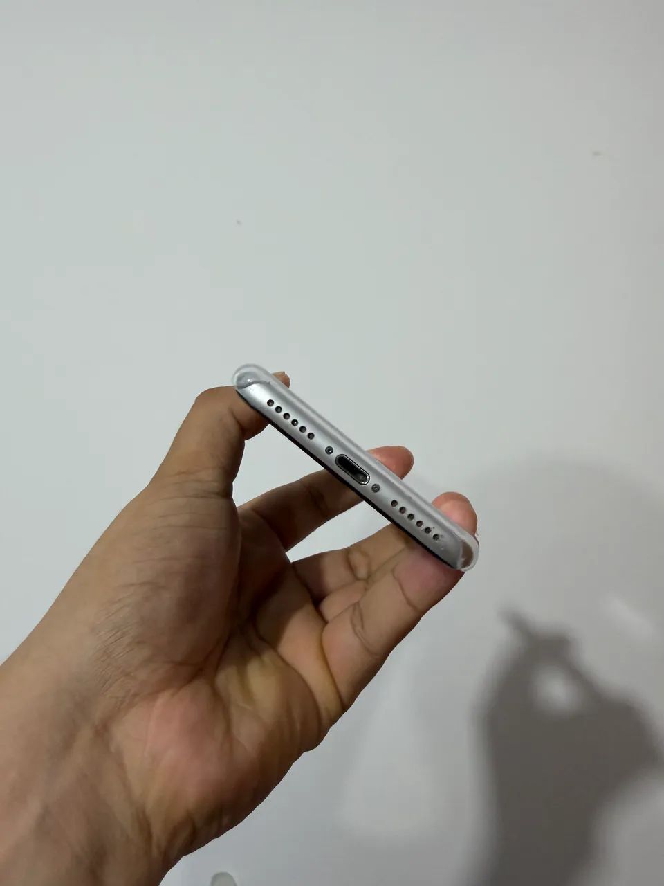 Vendo iPhone SE 2020 ótimo estado - Foto 4