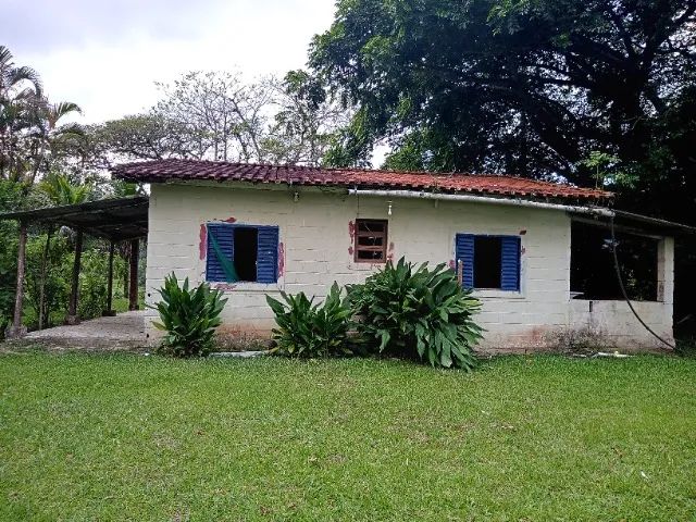 Locação de casa num sítio 